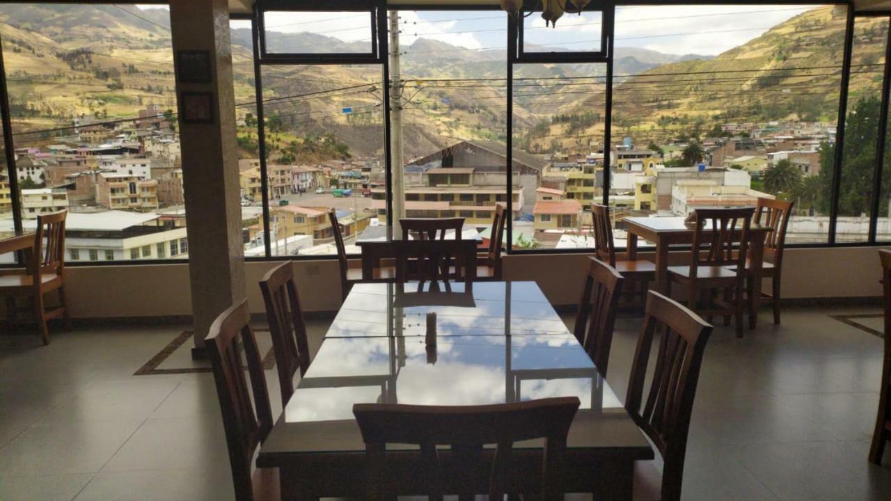 Hostal Resto - Bar "El Penon" Alausi Exterior photo